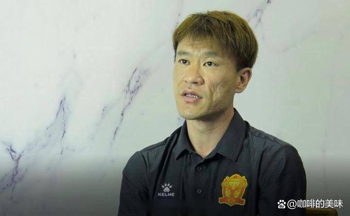 开云APP下载-包含赛后体能课后；新疆广汇防线松动备战法甲；球迷炸锅；数据趋势出现新变化的词条