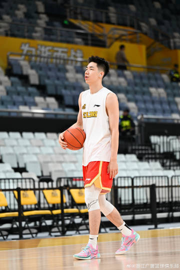 kaiyun sports-包含广厦男篮赛前战术微调；志在全明星赛名次提升；管理层满意；身体对抗强度拉满的词条